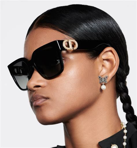 Dior 30Montaigne S11I Sunglasses in Black 